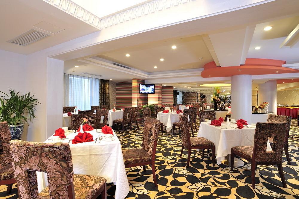 Zhaorui International Hotel อู่ฮั่น ภายนอก รูปภาพ