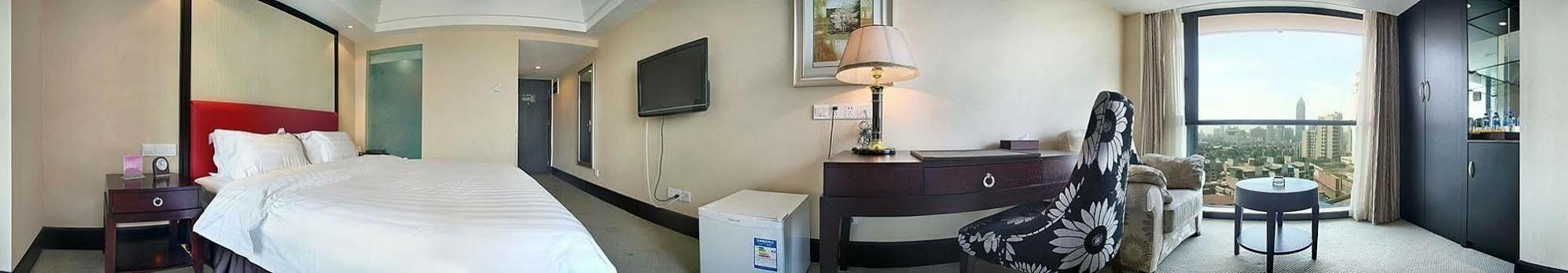 Zhaorui International Hotel อู่ฮั่น ภายนอก รูปภาพ
