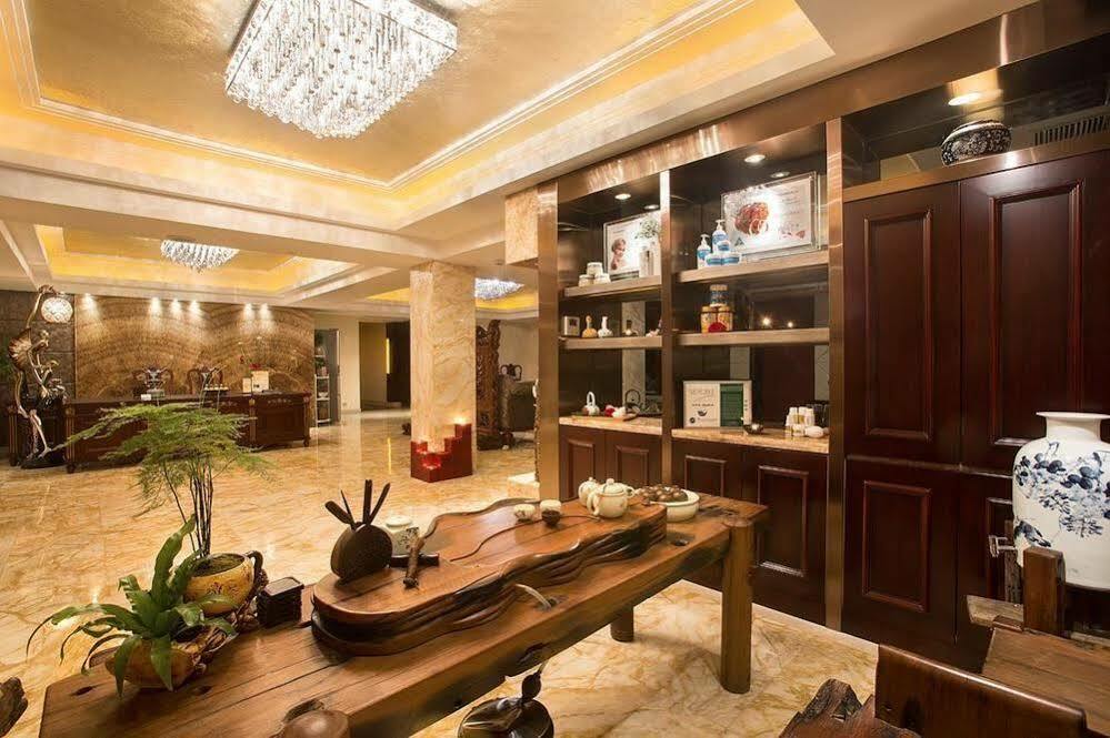 Zhaorui International Hotel อู่ฮั่น ภายนอก รูปภาพ